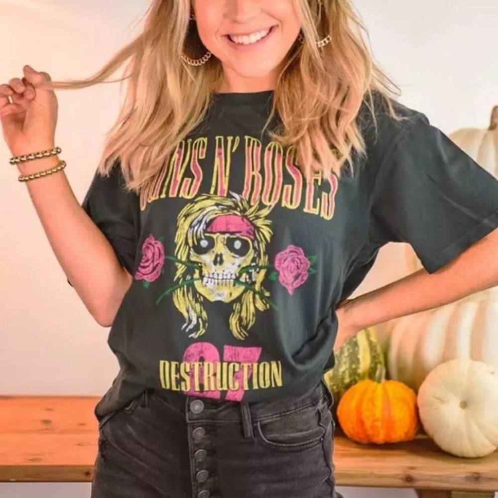 SOLD OUT Guns N Roses Destruction Band Rock Graphic Tee - Picture 2 of 6